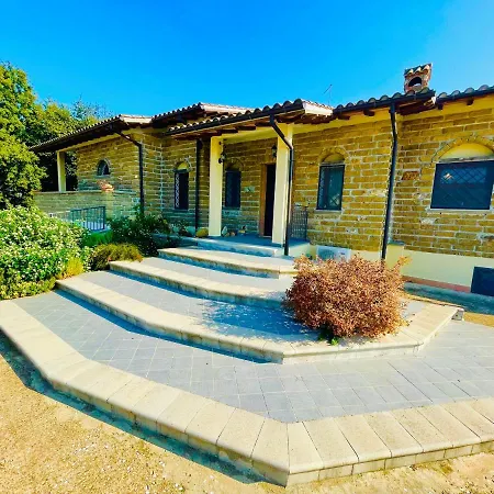 Villa Pompeus Sasso (Lazio)